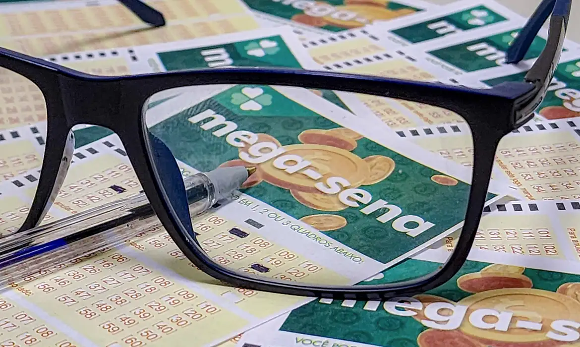 Mega-Sena de hoje sorteia R$ 27 milhões no concurso 2.915 - Imagem do artigo original