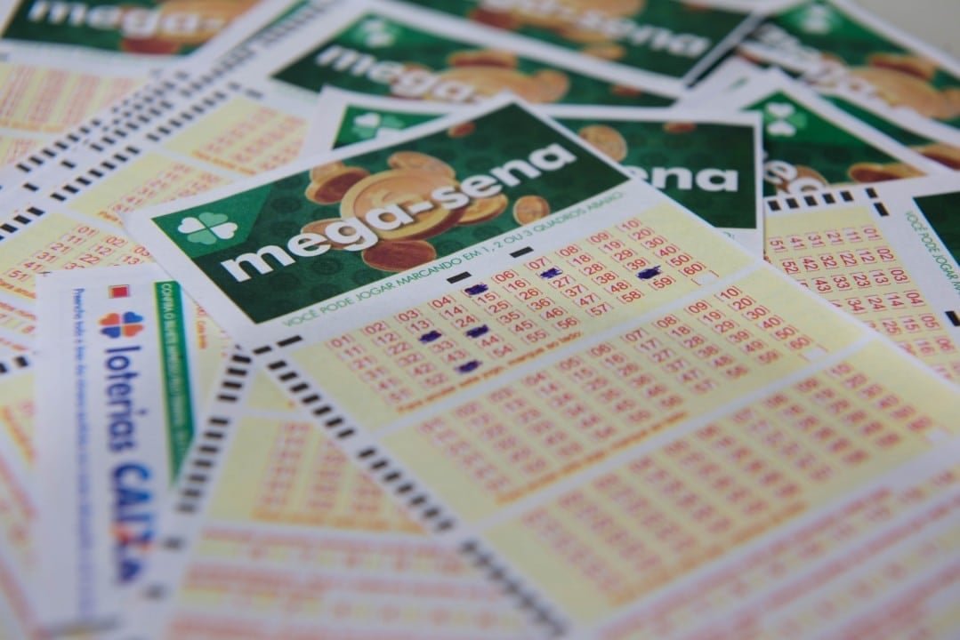 Mega-Sena 2916 acumula e prêmio estimado chega a R$ 40 milhões para sábado - Imagem do artigo original