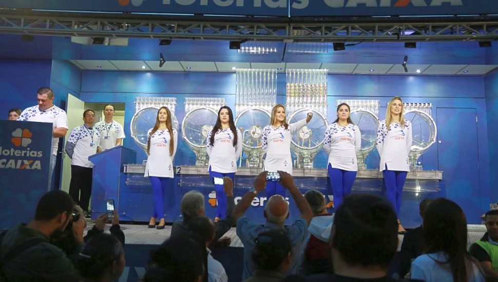 Prêmio da Mais Milionária sobe para R$ 172 milhões após acumular no concurso 291 - Imagem do artigo original