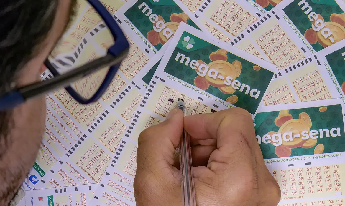 Mega-Sena sorteia hoje prêmio estimado em R$ 21 milhões - Imagem do artigo original