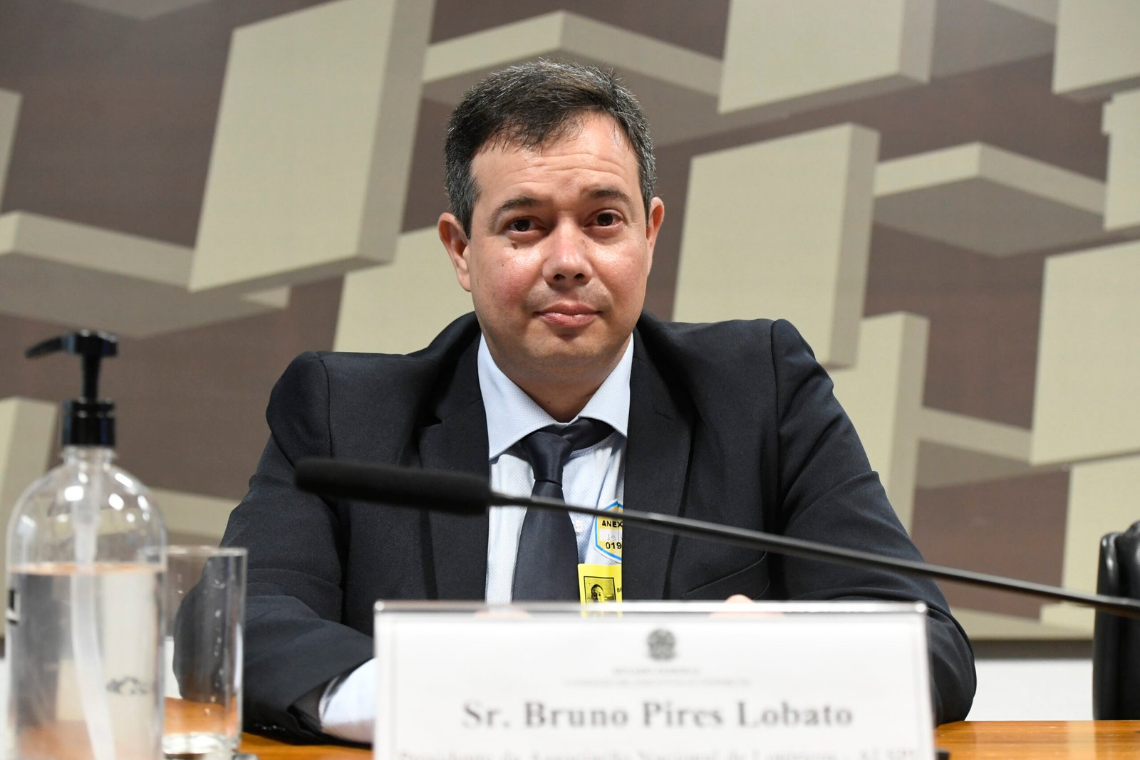 Associação de lotéricos pede a Lula suspensão da Bet da Caixa e aponta ameaça a 13,3 mil unidades - Imagem do artigo original