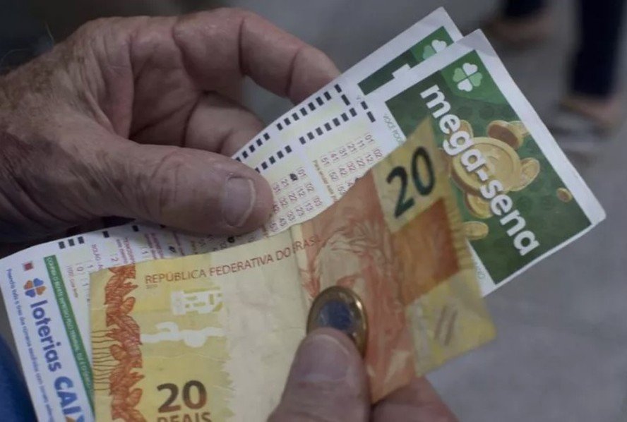 Mega-Sena acumula e prêmio estimado sobe para R$ 10 milhões - Imagem do artigo original
